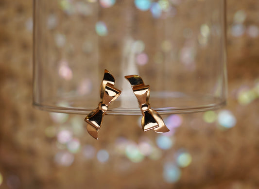 Copper bow earrings